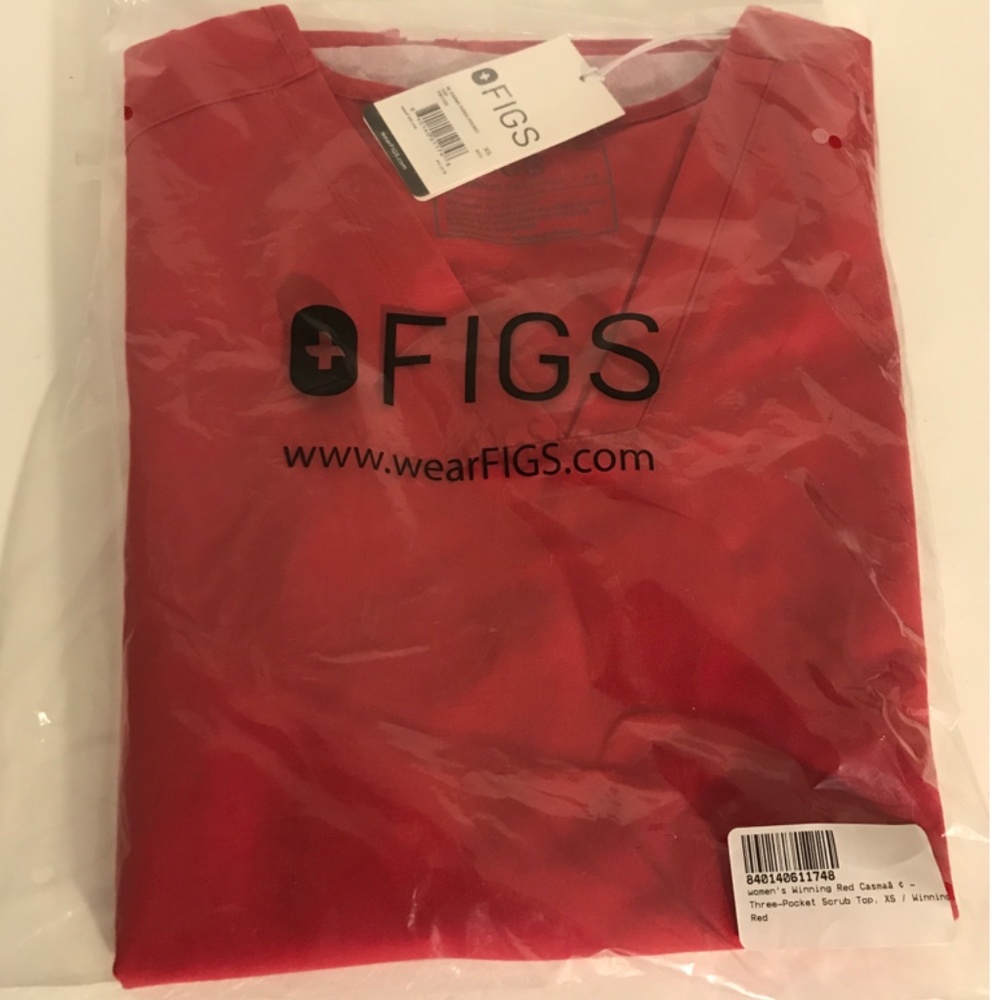 Figs Casma™ Three-Pocket Scrub Top XS winning red